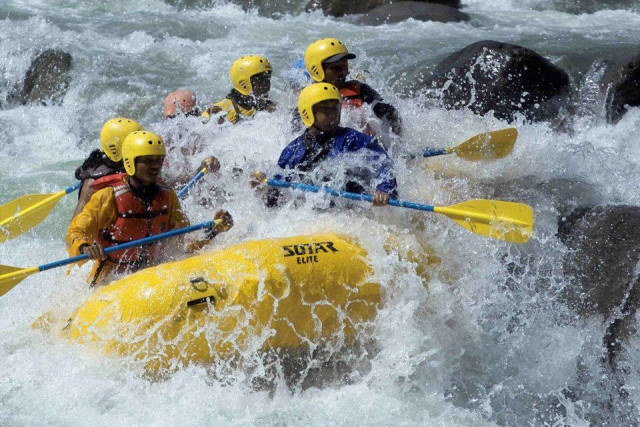 White water rafting at Chico River